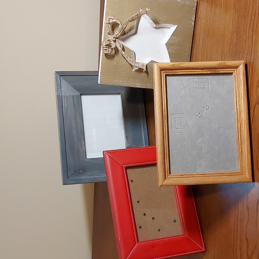 Set of 4 frames